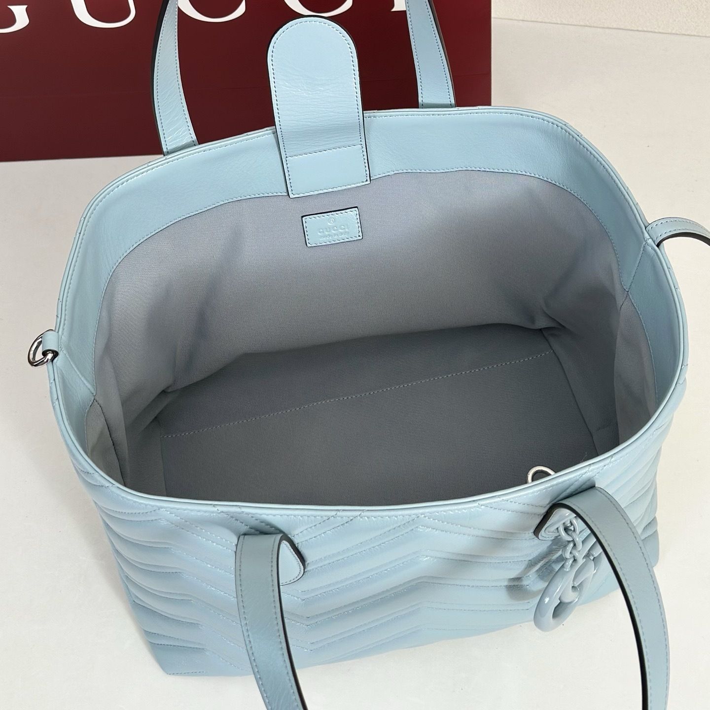 GG Marmont Medium Tote Bag 855279 GG Marmont Medium Tote Bag 855279