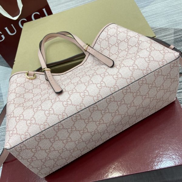 GG Emblem Medium Tote Bag 815214 QA
