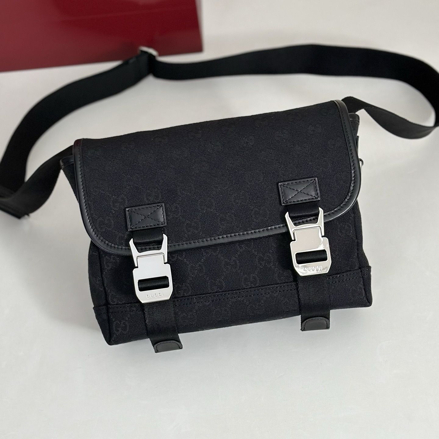 GG Canvas Small Crossbody Bag 854745 GG Canvas Small Crossbody Bag 854745