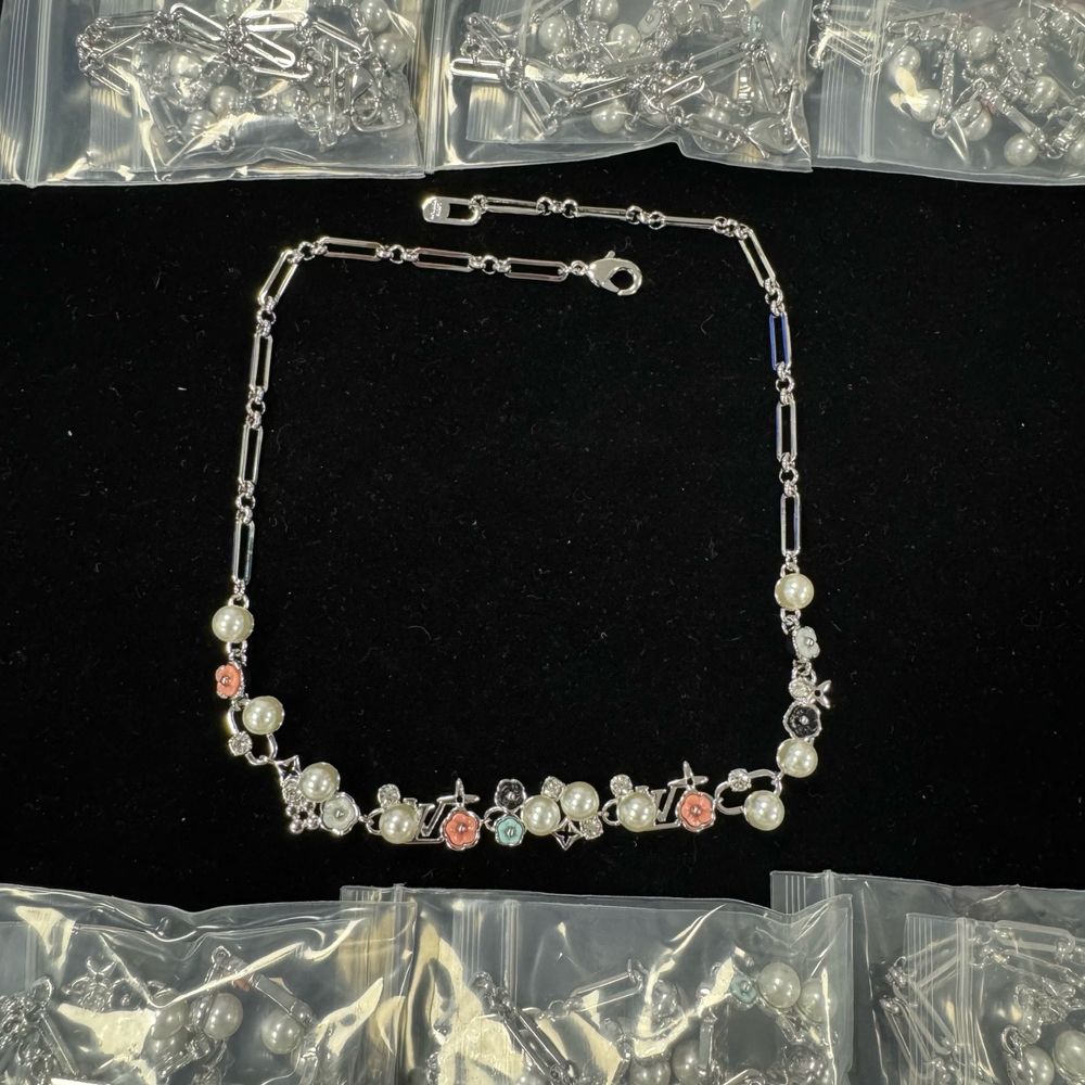 New Arrival LV Necklace 141