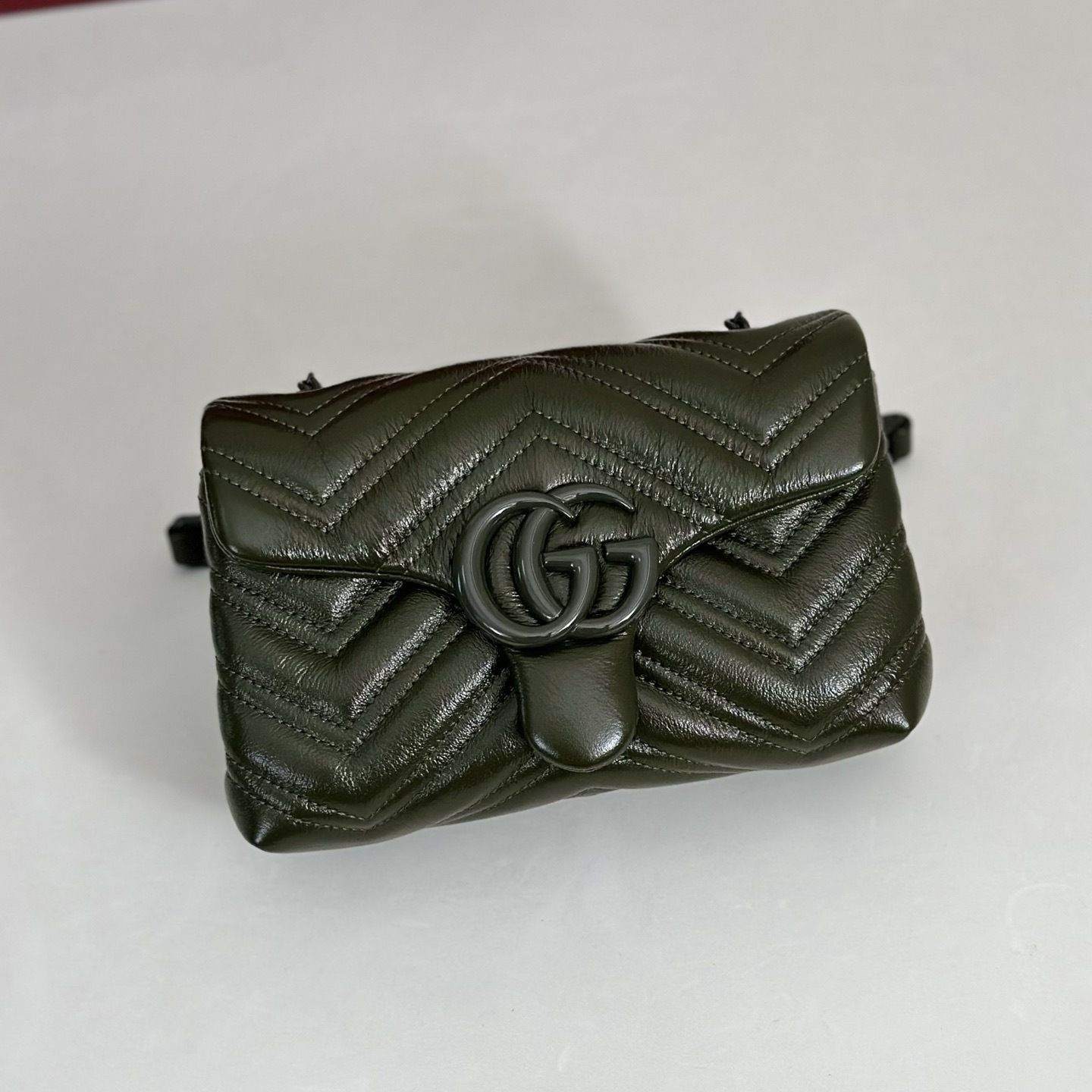 GG Marmont Medium Shoulder Bag 856368 GG Marmont Medium Shoulder Bag 856368