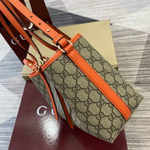 GG Emblem Medium Tote Bag 815214-3 12 80011038