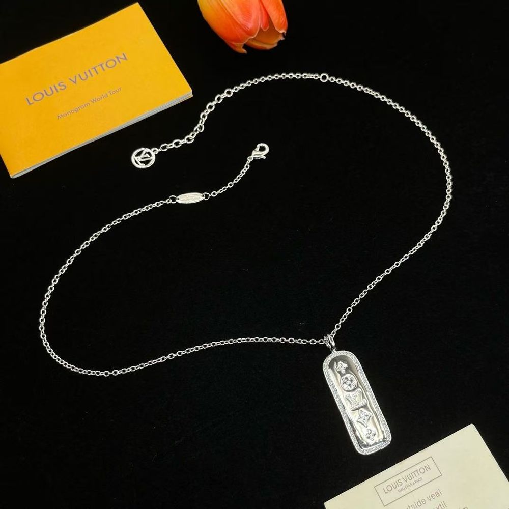 New Arrival LV Necklace 127