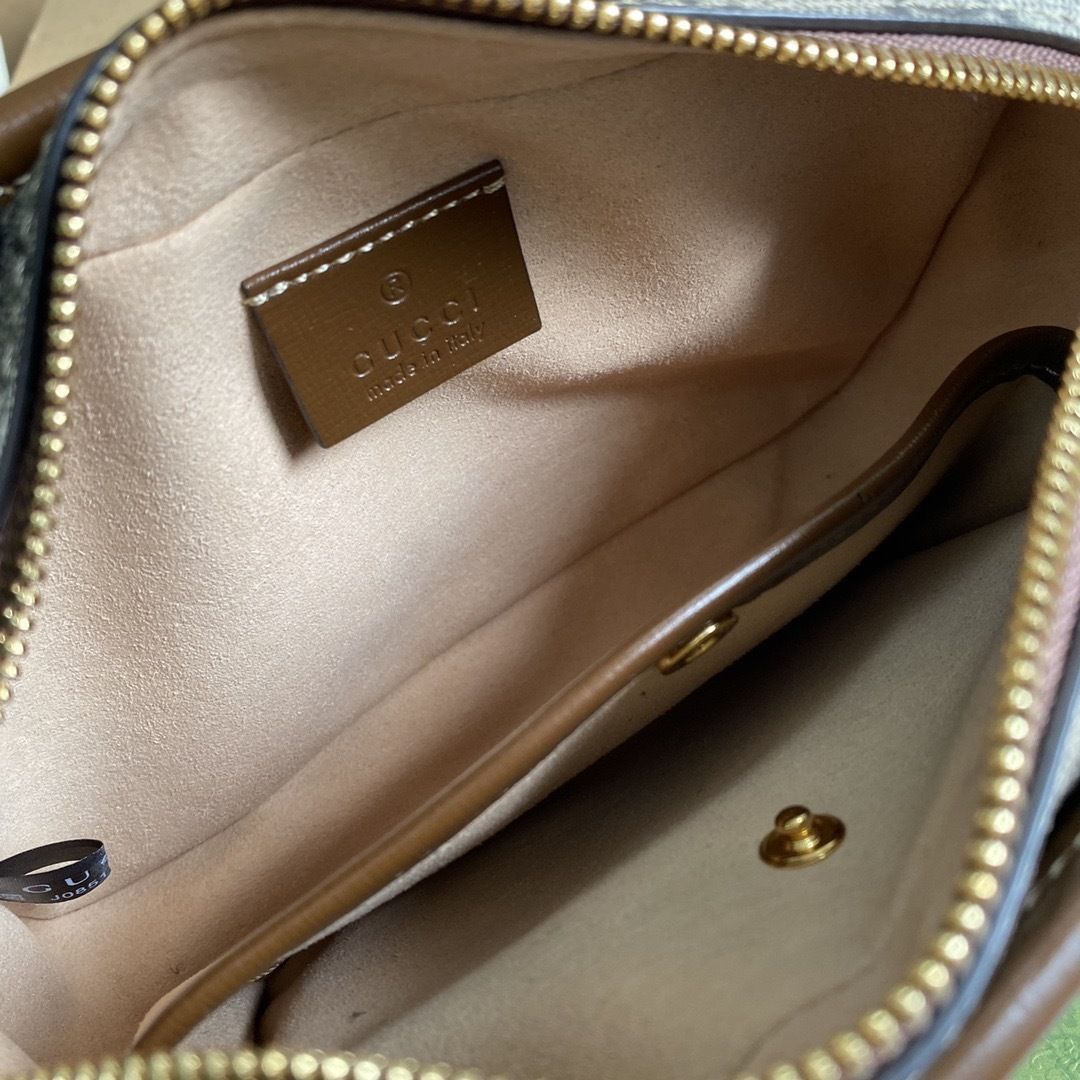 GG Supreme Interlocking Mini Bag 658572 GG Supreme Interlocking Mini Bag 658572