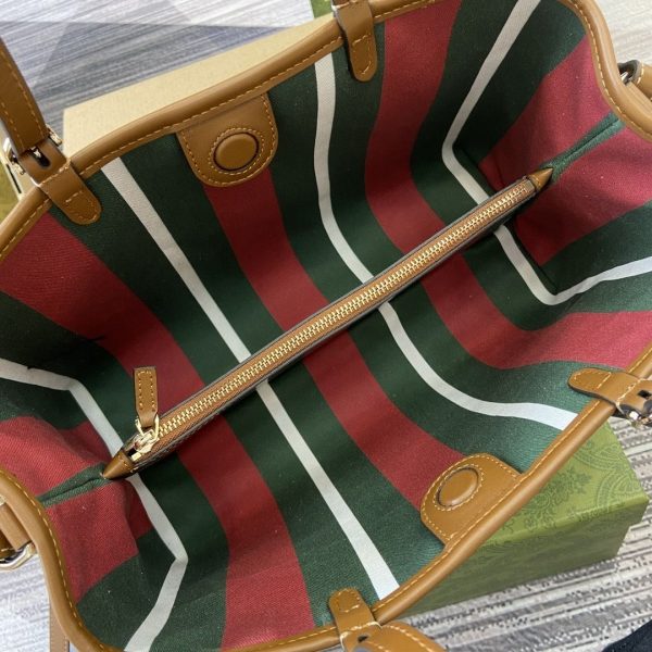 GG Emblem Medium Tote Bag 815214 QA
