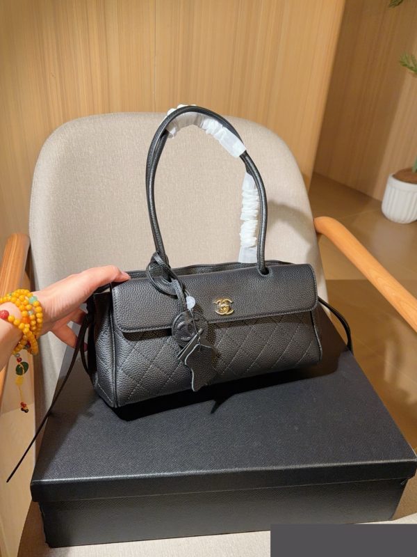 New Fashion CN Handbag CC263410 QA