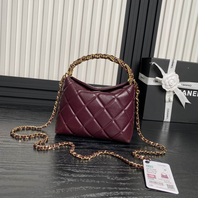 CN Clutch With Chain Burgundy For Women AP4189-B17675-NZG79