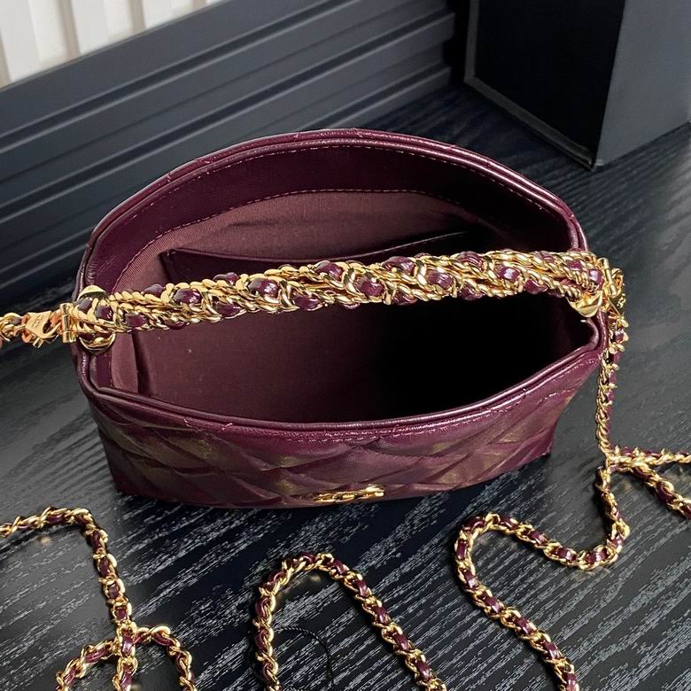 CN Clutch With Chain Burgundy For Women AP4189-B17675-NZG79 CN Clutch With Chain Burgundy For Women AP4189-B17675-NZG79