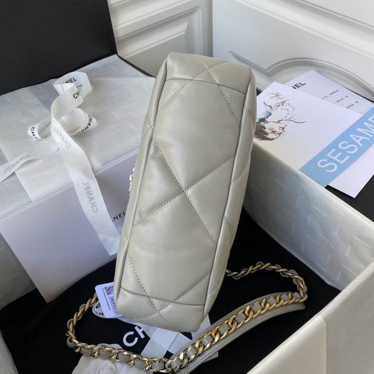 CN 19 Handbag 26cm Grey For Women AS1160 CN 19 Handbag 26cm Grey For Women AS1160