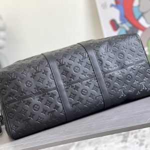 LV Keepall Bandoulière 50 Monogram Shadow for Men M44810 4 Keepall M44810 50x29x23 gf 3 1750803 result