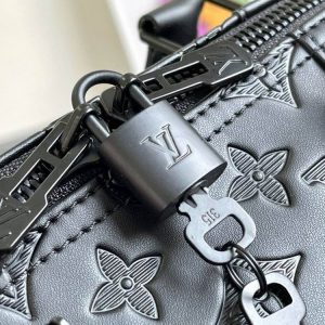 LV Keepall Bandoulière 50 Monogram Shadow for Men M44810 6 Keepall M44810 50x29x23 gf 6 1750800 result