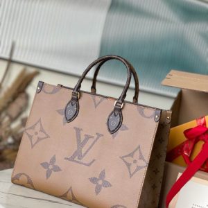 LV OnTheGo MM Monogram And Monogram Reverse Canvas For Women, Shoulder Bags M45321 4 M45321 35X27X14cm YG 4 1688147 result