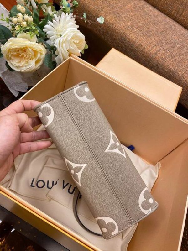 LV OnTheGo PM Bag Bicolor Light-Brown PA