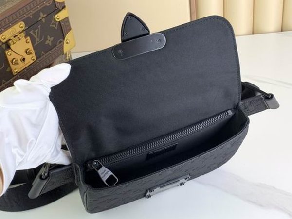 LV S Lock Sling Bag Black For Men M58487 PA
