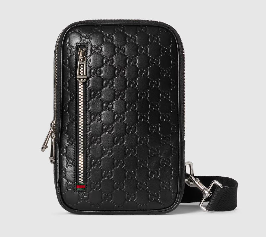 GG Emblem Small Crossbody Bag 862915 GG Emblem Small Crossbody Bag 862915