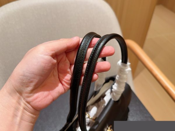 New Fashion CN Handbag CC263410 QA