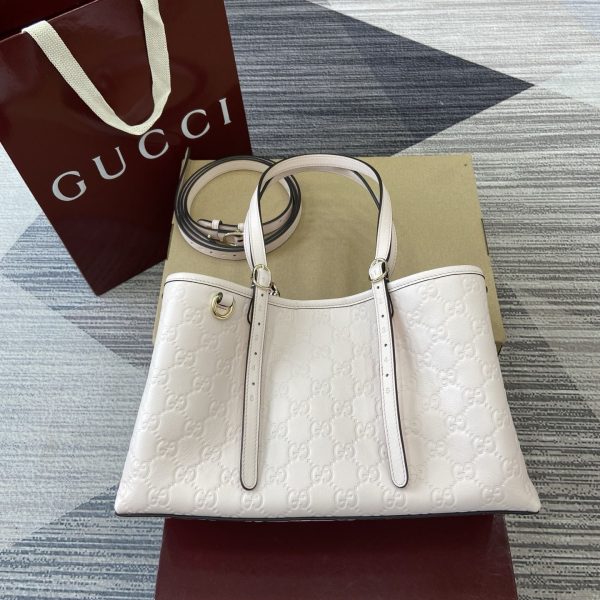 GG Emblem Medium Tote Bag 815214-1 QA