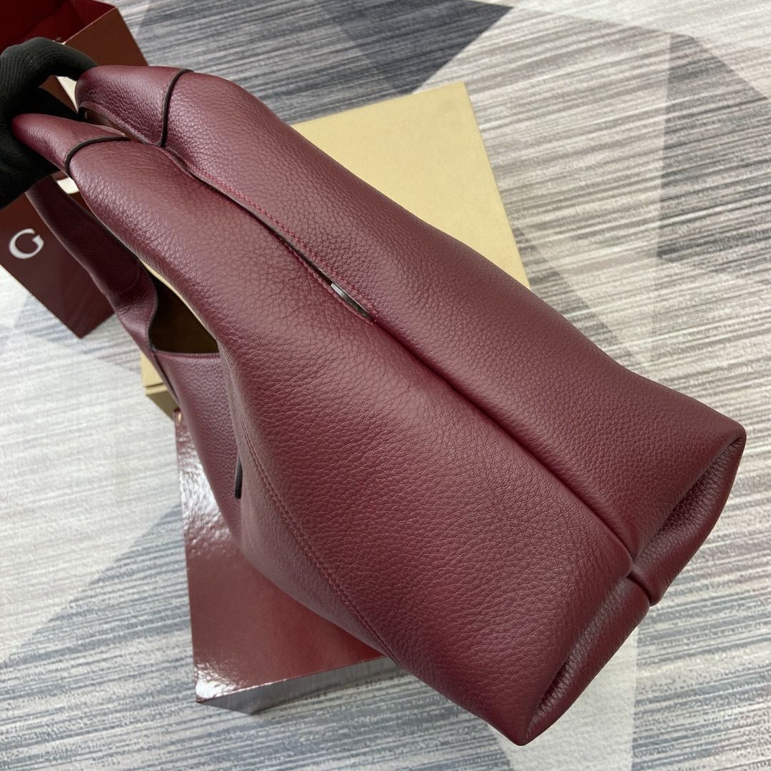 GG Softbit Maxi Shoulder Bag 837466-1 GG Softbit Maxi Shoulder Bag 837466-1