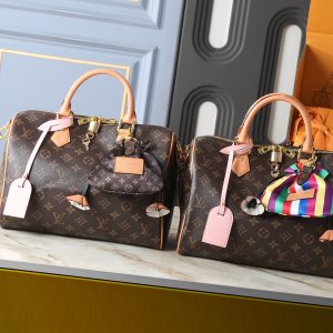 Luxury LV Handbag M26498-M15107 Luxury LV Handbag M26498-M15107