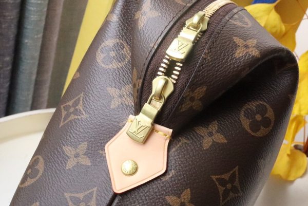 LV Cosmetic Pouch GM Monogram Canvas for Women M46458 PA LV Cosmetic Pouch GM Monogram Canvas for Women M46458 PA