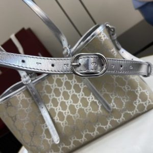 GG Emblem Medium Tote Bag 815214-2 8 f6b5cf4f
