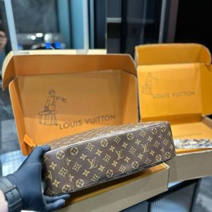 5076d871 result Photoroom result