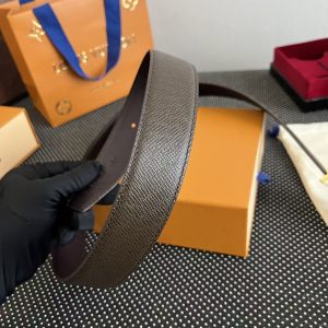 Luxury LV Initiales Belt M28381 4 20260519 152648