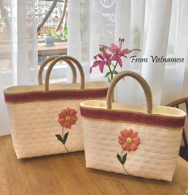 Handmade Plastic Yarn Beach Bag – Woven Tote with Flower B002