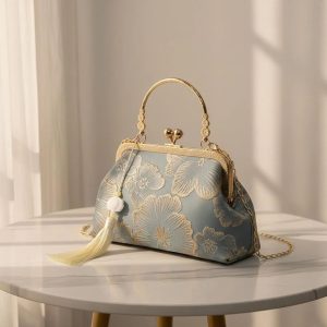 Vintage Floral Embroidered Silk Clutch Bag – Elegant Square Crossbody for Weddings & Evening Events B013