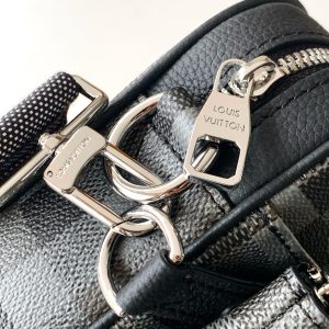 LV Trio Messenger Black KK03750