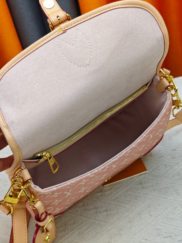 Premium Icon LV Diane Handbag M45985 BC