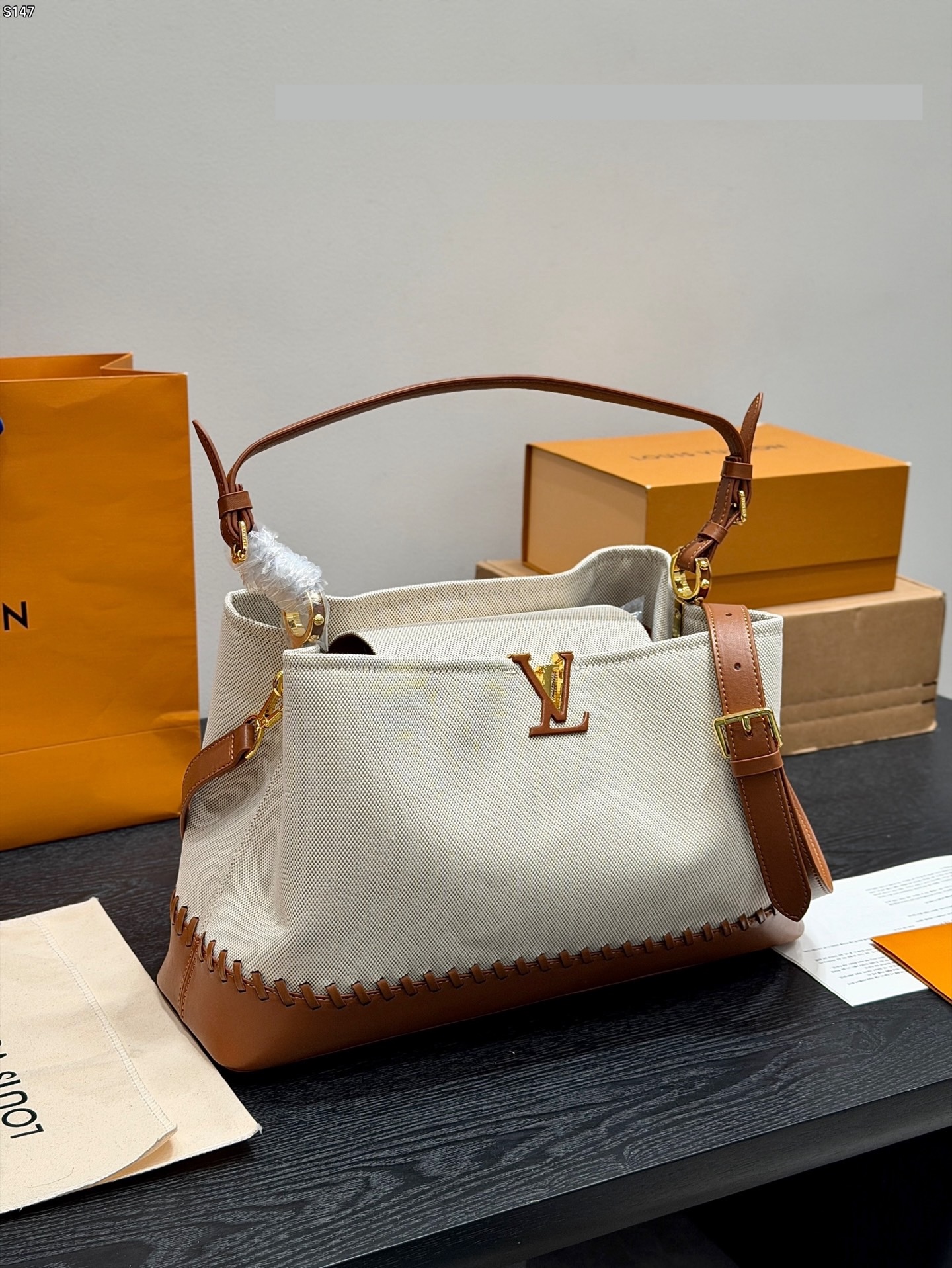 New Fashion LV Handbag LV266715 New Fashion LV Handbag LV266715