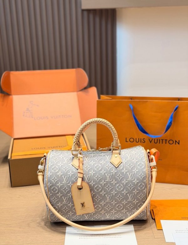 Daily Street Style LV Handbag LV266107 QA