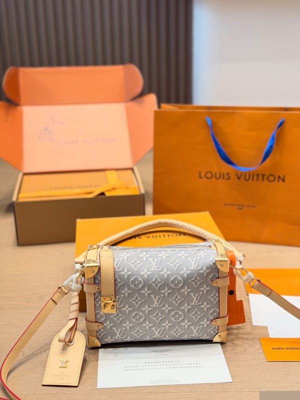 Daily Street Style LV Handbag LV266108 QA