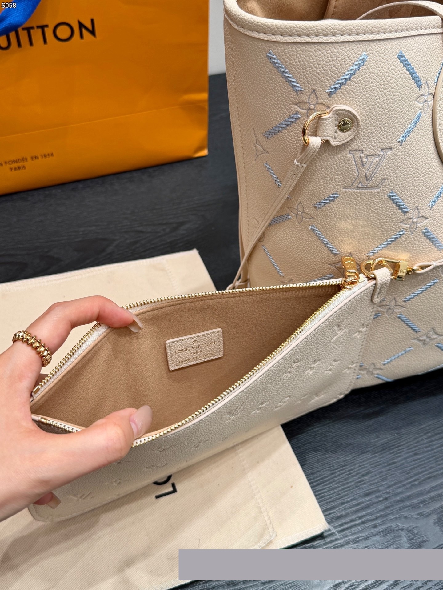 New Fashion LV Handbag LV266718 New Fashion LV Handbag LV266718