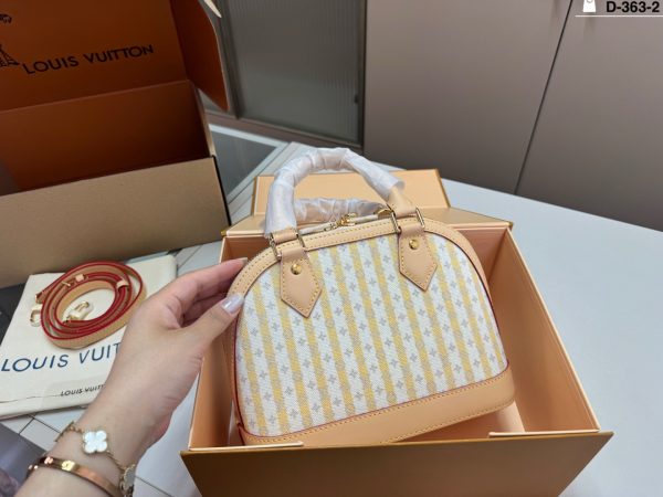 LV Resort Alma Handbag LV265191 QA
