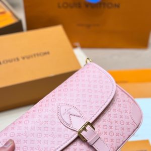 LV Resort Diane Handbag C2301500 2 29b2f2ca