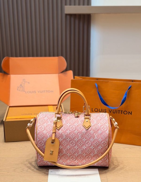 Daily Street Style LV Handbag LV266107 QA