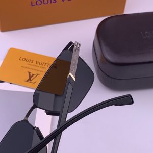 LV Attitude Square Sunglasses L516