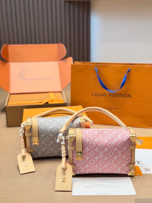 Daily Street Style LV Handbag LV266108 QA