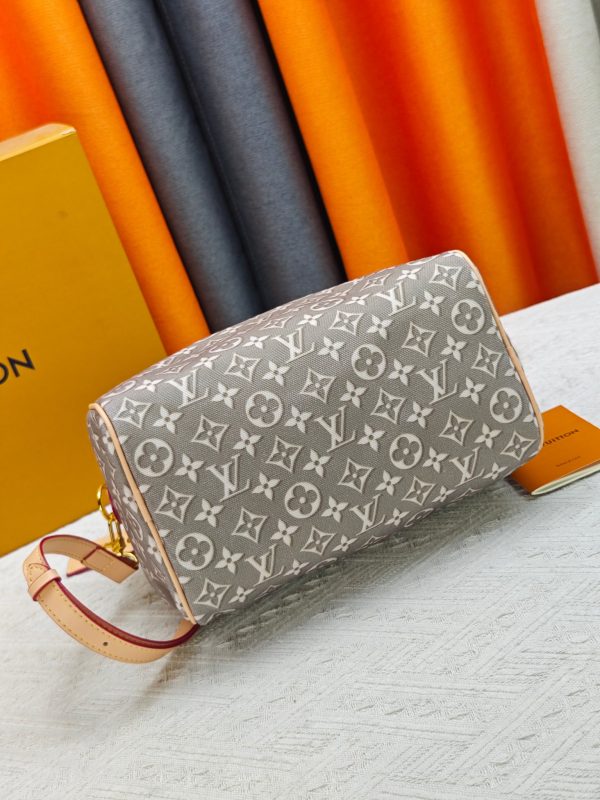 Premium Icon LV Handbag M28522-M28677 BC
