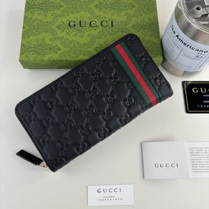 GG Signature Leather Zip Around Wallet Black with Web Stripe 28601 GG Signature Leather Zip Around Wallet Black with Web Stripe 28601