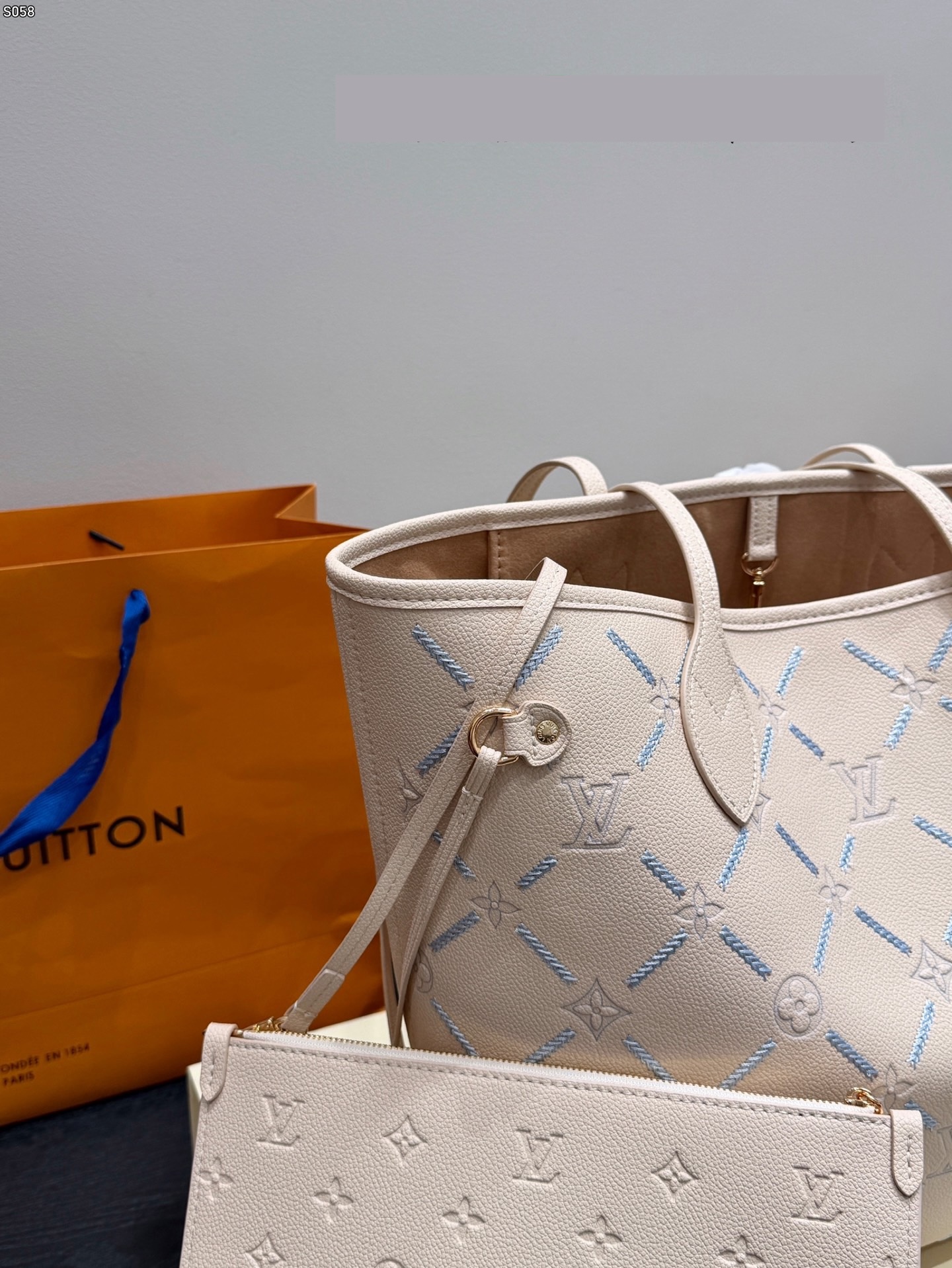 New Fashion LV Handbag LV266718 New Fashion LV Handbag LV266718