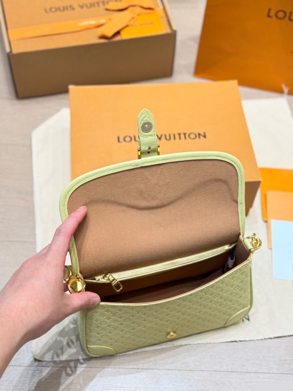 LV Resort Diane Handbag C2301500 QA