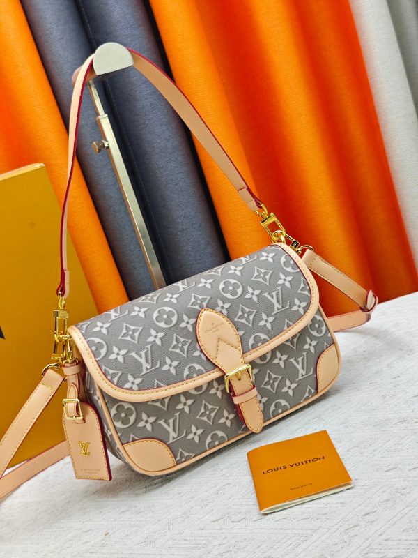 Premium Icon LV Diane Handbag M45985 BC