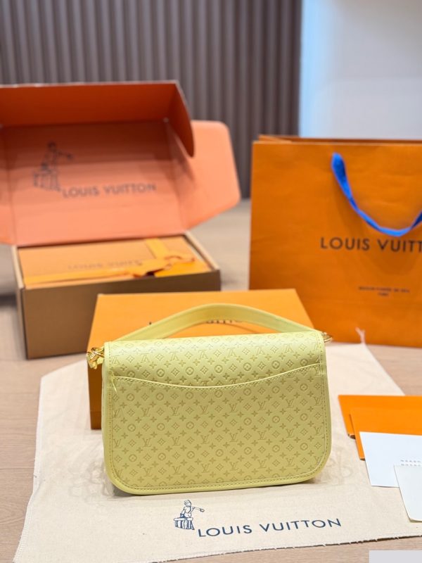 LV Resort Diane Handbag C2301500 QA