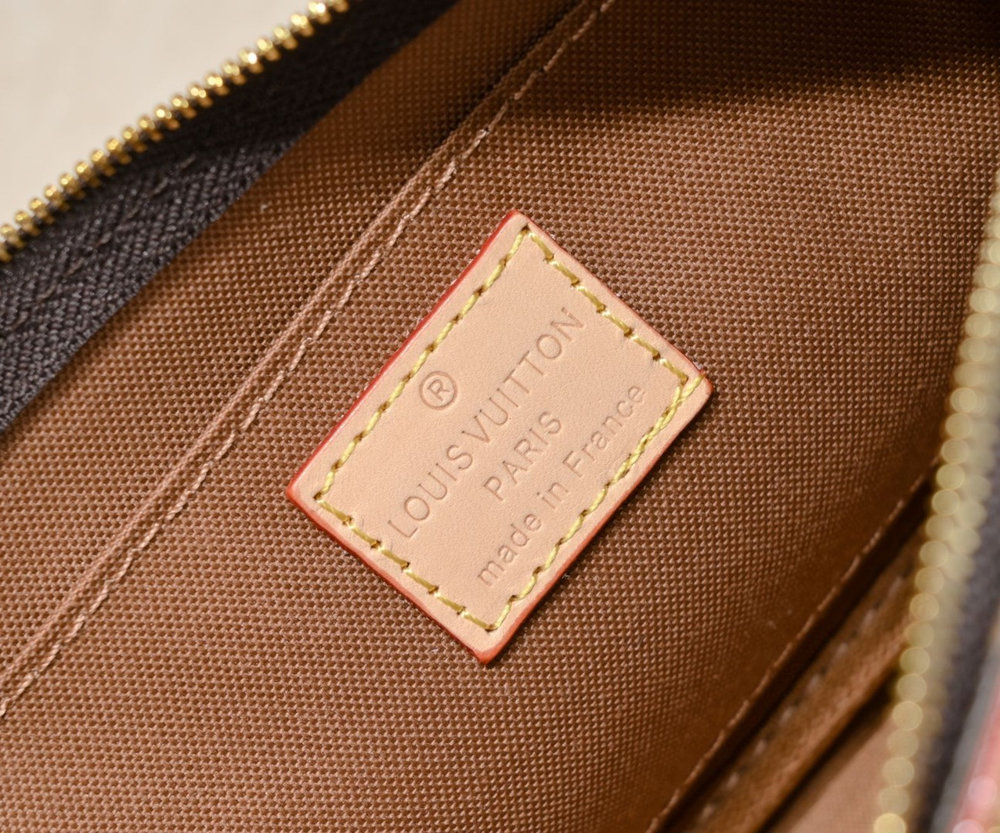 Luxury LV Handbag M44813-071-1 Luxury LV Handbag M44813-071-1