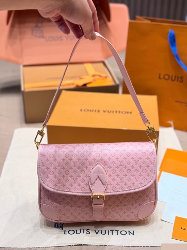 LV Resort Diane Handbag C2301500 QA