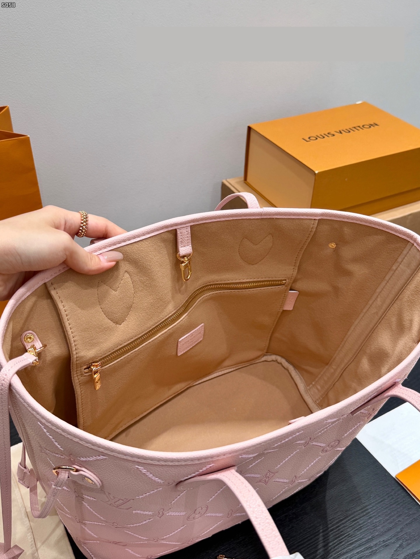 New Fashion LV Handbag LV266718 New Fashion LV Handbag LV266718