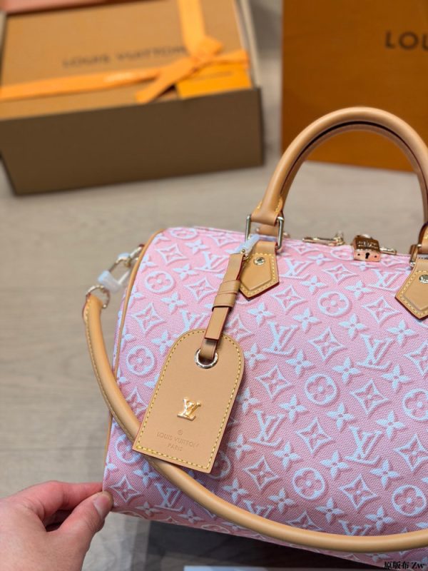 Daily Street Style LV Handbag LV266107 QA